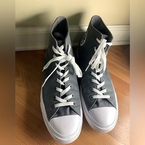 Mens Size 12 Grey Converse Chuck Taylor Shoes